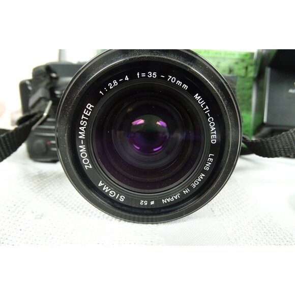 Canon T70 35mm SLR Film Camera Sigma Lens Vivitar Flash - Picture 3 of 7